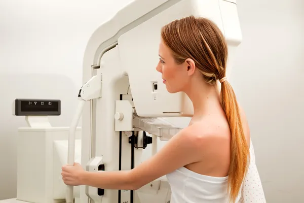 Badania mammograficzne — Zdjęcie stockowe