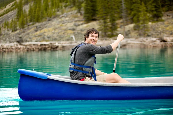 Retrato de homem canoa — Fotografia de Stock