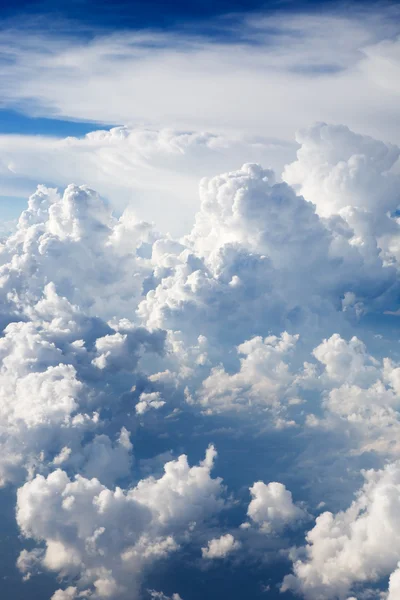 Nubes cúmulos — Foto de Stock