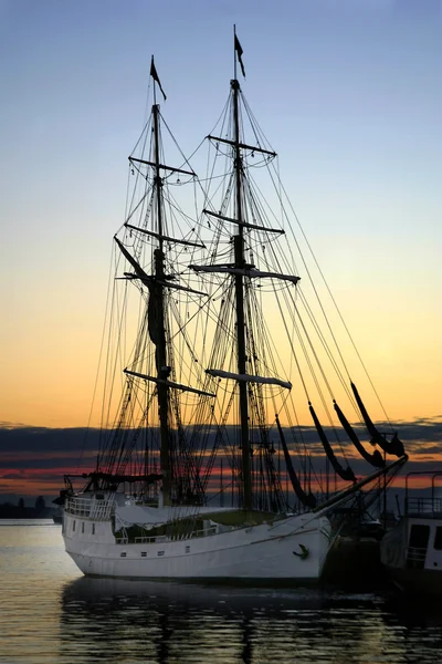 Tall Ship at Sundown — Stock Photo, Image