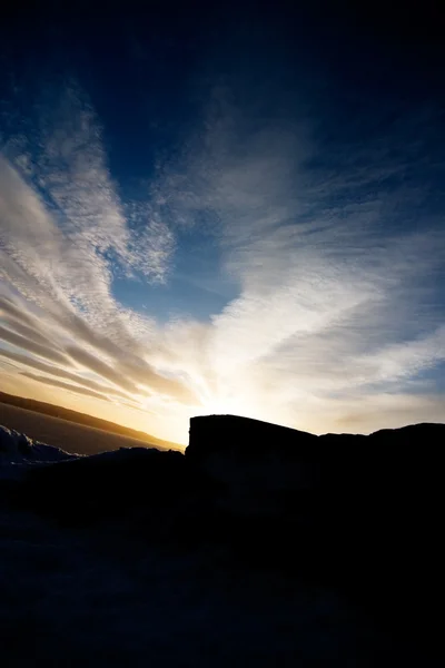 Sonnenuntergang in Fels und Ozean — Stockfoto