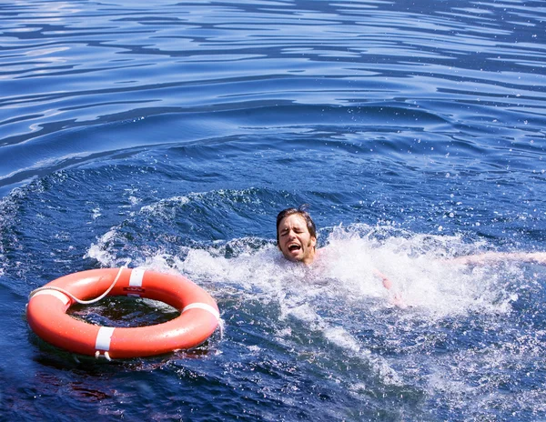 溺水的人 — 图库照片