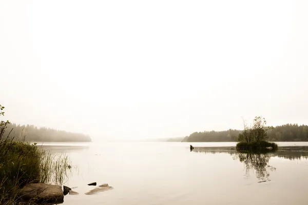 Lago calmo — Fotografia de Stock