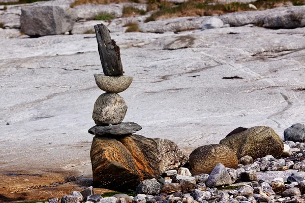 Escultura de pilha de rocha — Fotografia de Stock