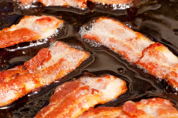 Bacon de fritura — Fotografia de Stock