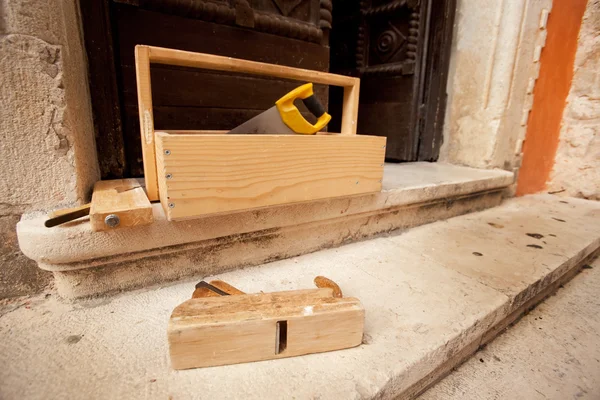 Oude houten werkende hulpmiddelen — Stockfoto