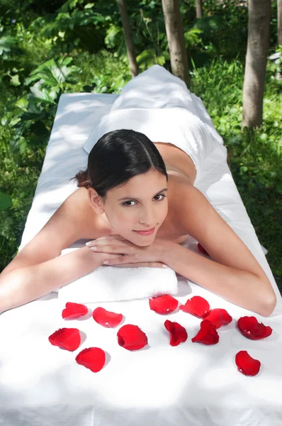 Beautiful young woman at a spa — Stock Photo, Image