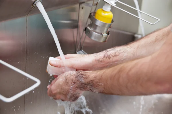 Medico lavaggio mani — Foto Stock