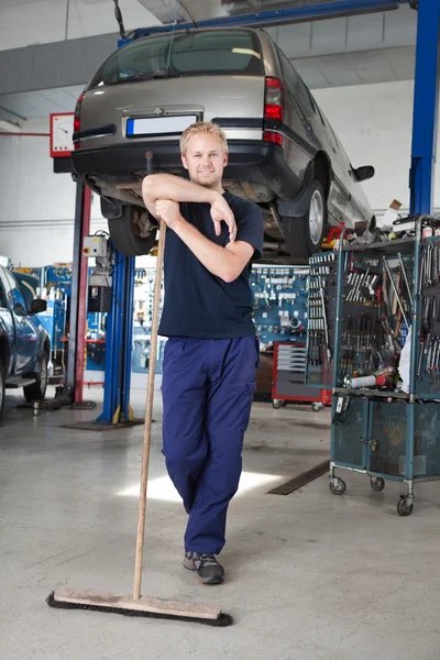 Clean Mechanic Garage — Stock Photo, Image