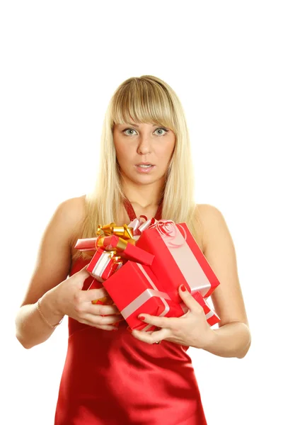 Close-up de uma mulher atraente com um presente — Fotografia de Stock