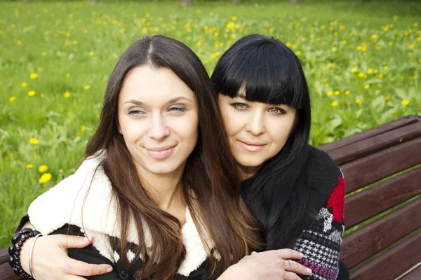 Mutter und Tochter — Stockfoto