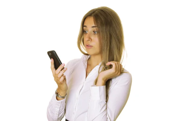 Business woman reading message on mobile phone — Stock Photo, Image