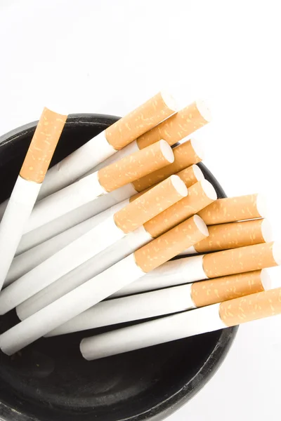Cigarros em um cinzeiro — Fotografia de Stock