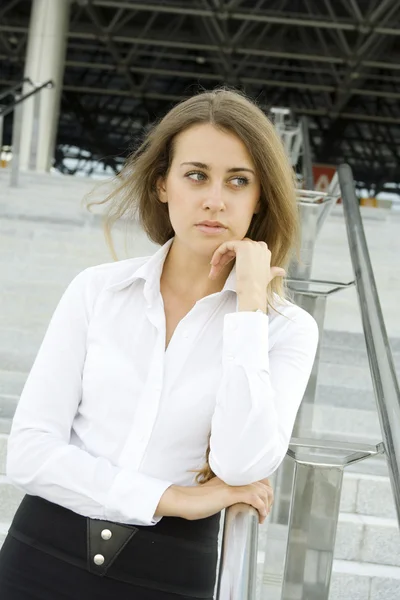 Moderna professionella affärskvinna — Stockfoto