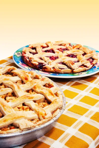 Apple & cherry pies — Stock Photo, Image