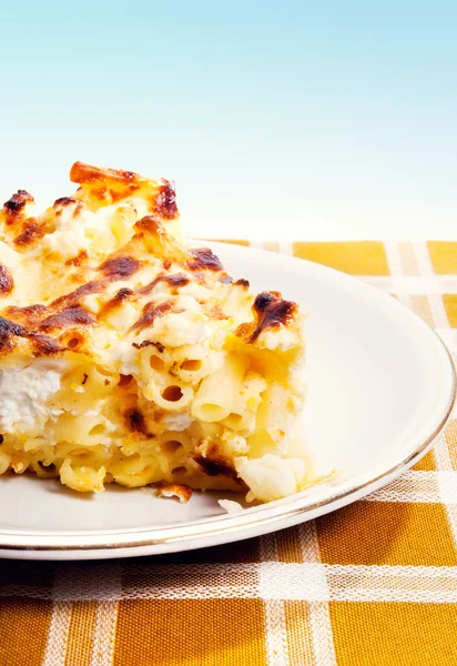 Вкусные домашние макароны с сыром — стоковое фото