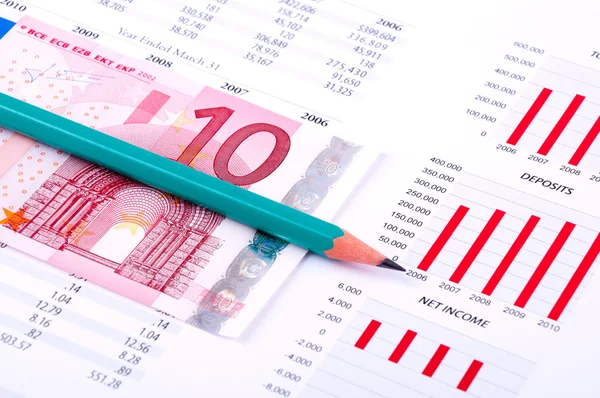 Financial chart, european money and pencil — Stock Photo, Image