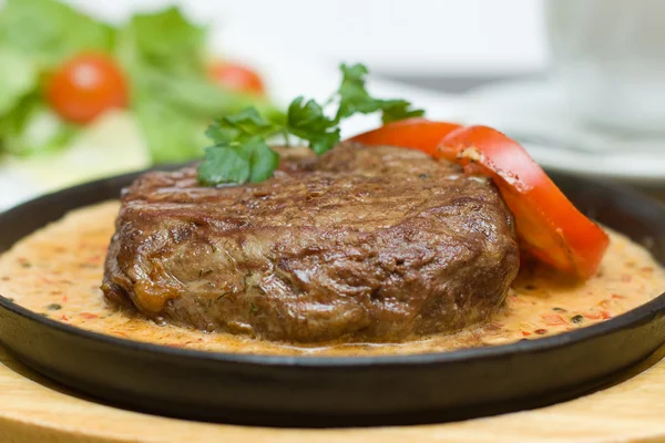 Deliziosa carne in un ristorante — Foto Stock