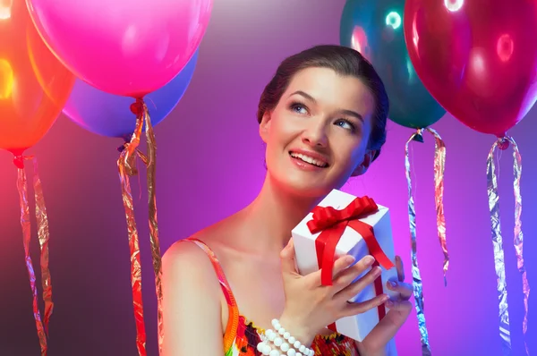 Chica ingenio globos — Foto de Stock