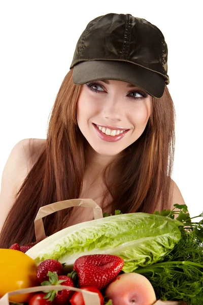 Vida saludable - mujer alegre con bolsa de papel de compras de frutas —  Fotos de Stock
