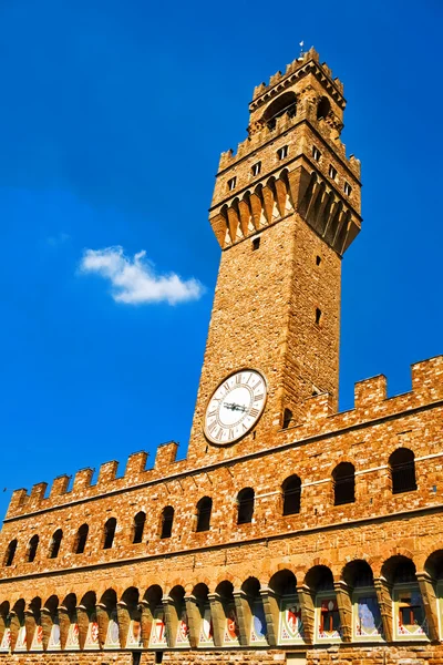 Палаццо Веккьо у Флоренції Італії — стокове фото