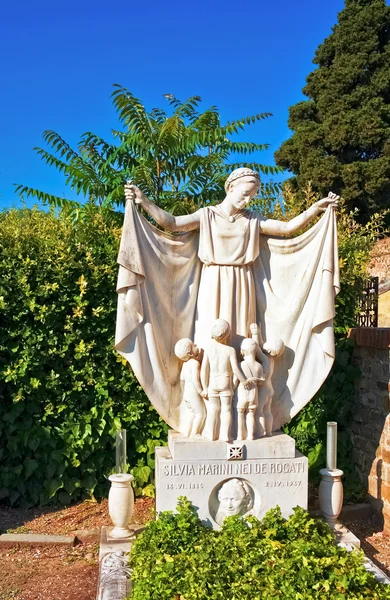 Silvia marini, Floransa'da mezarlığı — Stok fotoğraf