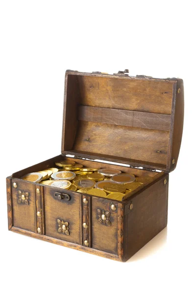 Offene Kiste voller Geld — Stockfoto