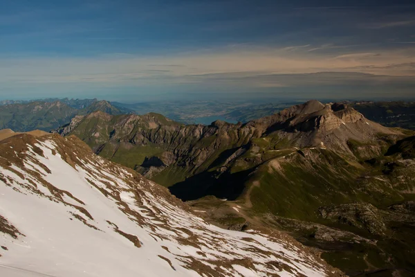 Nézd a schilthorn-hegyről — Stock Fotó