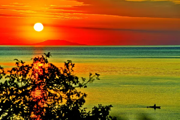Dawn at sea — Stock Photo, Image
