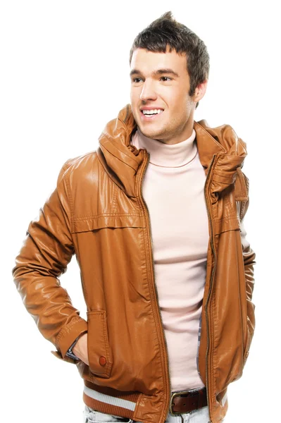 Portret van jonge man dragen lederen jas — Stockfoto