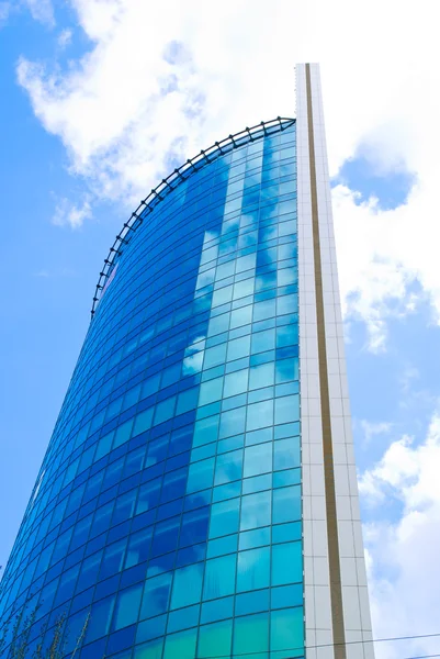 Skyscraper and Clouds — Stock Photo, Image