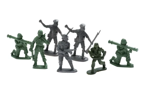 Plast leksak soldater på vit — Stockfoto