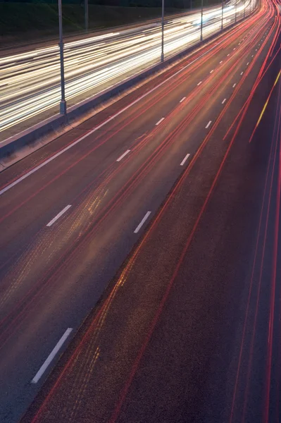 고속도로에서 가벼운 트레일 — 스톡 사진