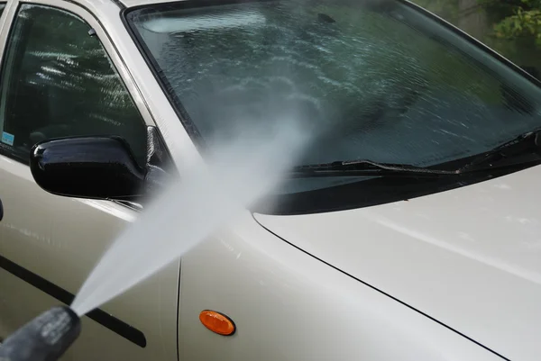 Myjnia samochodowa z zewnątrz ciśnienie — Zdjęcie stockowe
