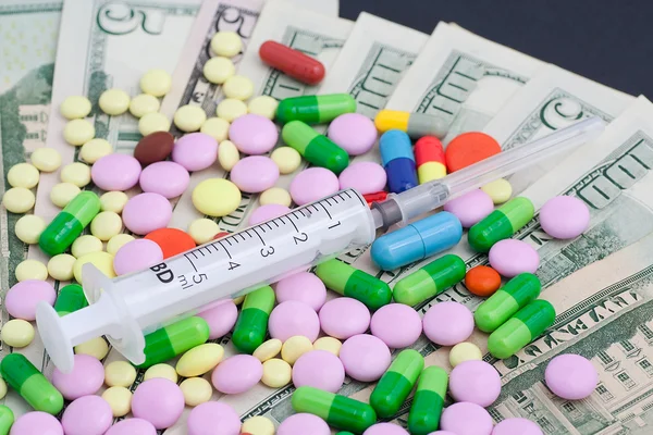 Medicines costs money — Stock Photo, Image