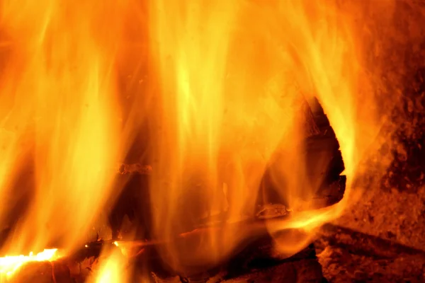 Пожар в камине — стоковое фото