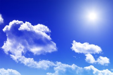 Bulutlu mavi gökyüzü