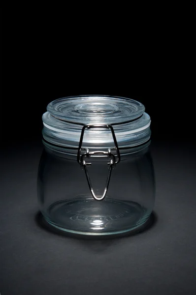 Пустой стеклянный сосуд — стоковое фото