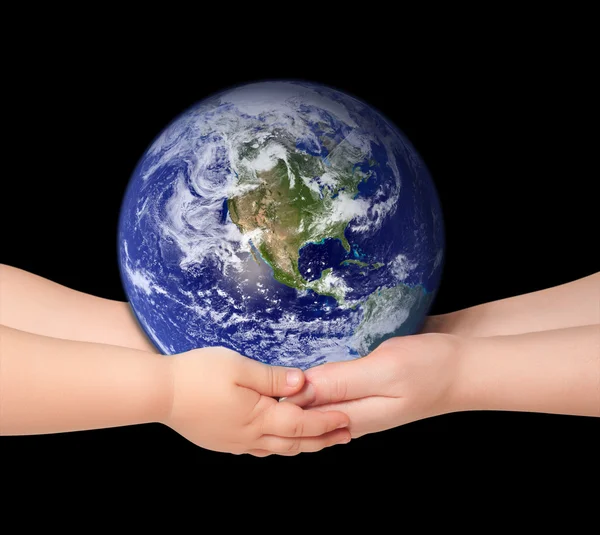 Criança e mulher detém globo terrestre — Fotografia de Stock