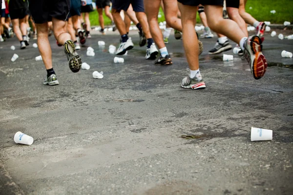 Correr en maratón de la ciudad —  Fotos de Stock
