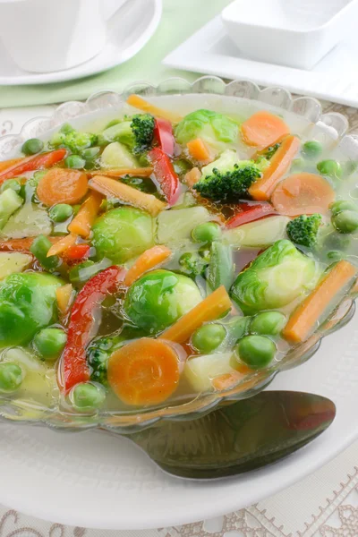 Диетический овощной суп — стоковое фото