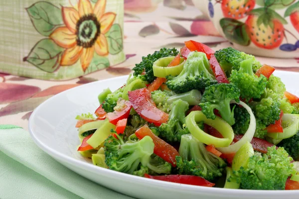 Broccoli salade — Stockfoto