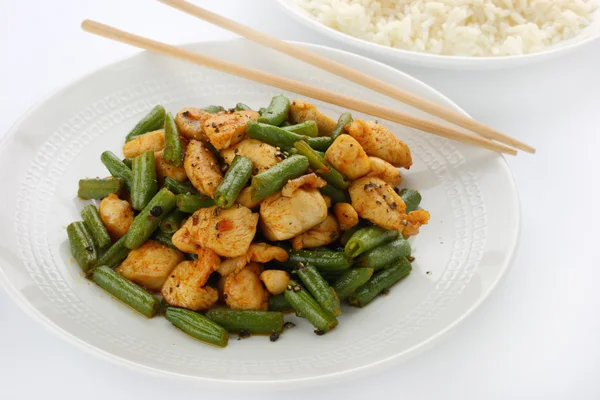 Chicken with green beans — Stock Photo, Image