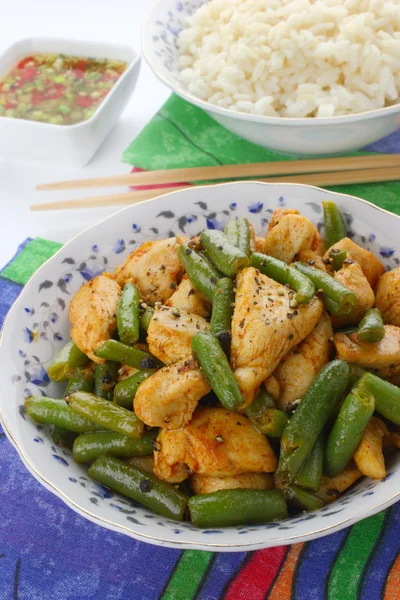 Chicken with green beans — Stock Photo, Image