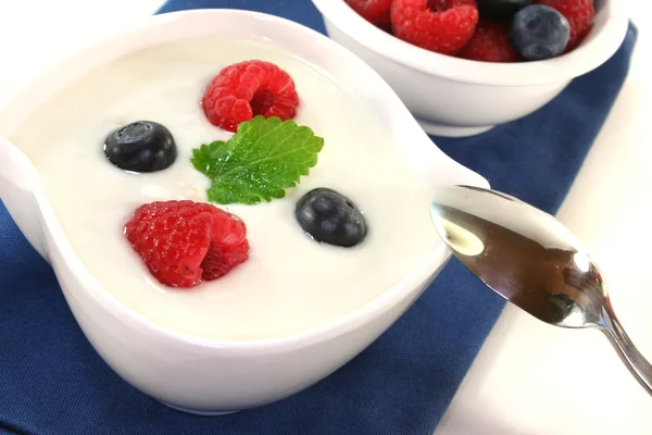 Yogurt alla frutta — Foto Stock