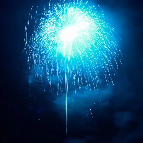 Blauw vuurwerk — Stockfoto