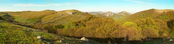 Panorama. wzgórza z cloudscape — Zdjęcie stockowe