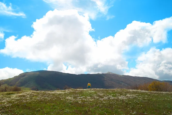 Cloudscape の丘 — ストック写真