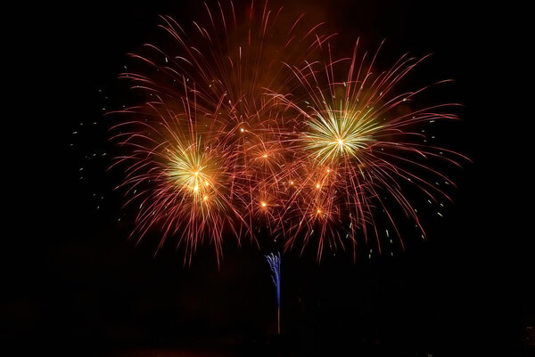 Красочные фейерверки
