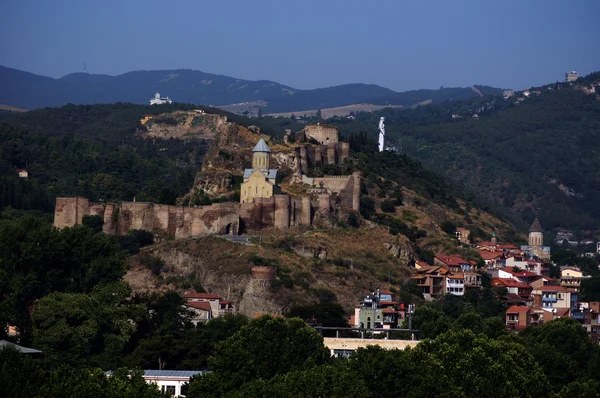 中世纪城堡的 narikala 和第比利斯市概况，格鲁吉亚共和国, — 图库照片